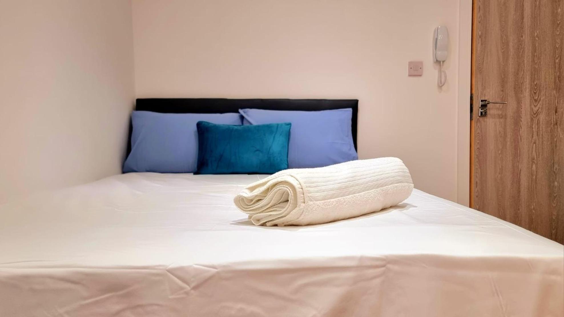 Brand New Collection Of Studios Close To Tube Station Londres Extérieur photo