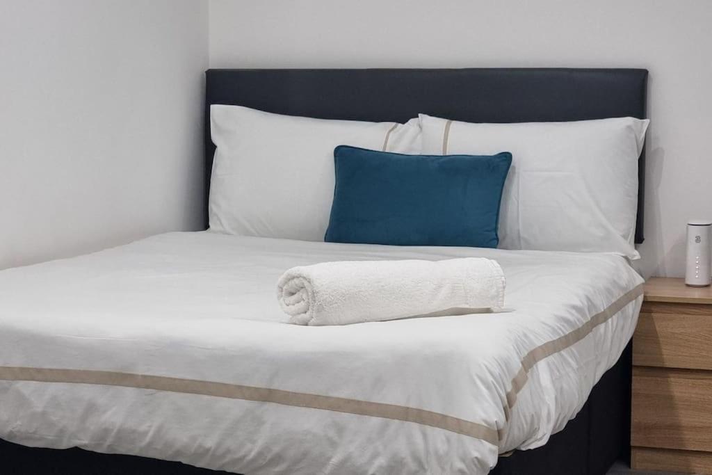 Brand New Collection Of Studios Close To Tube Station Londres Extérieur photo